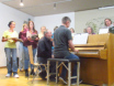 Der Chor "Vocal Harmonies" mit Chorleiter Michael Binder