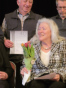 Eva Hettich wird für 40 Jahre aktives Singen geehrt